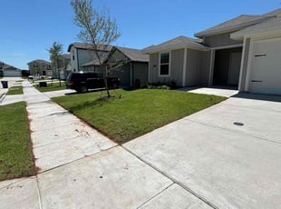 Justin V.'s Long Grass Cleanup service result