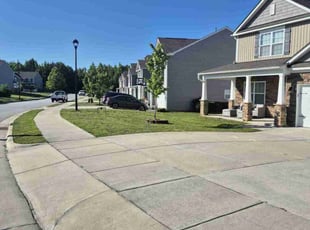 Miriam G.'s lawn care services service result