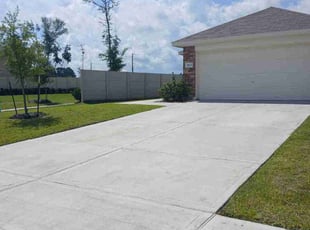 Kandice T.'s lawn maintenance service result