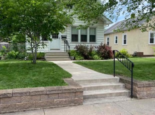 Tammy W.'s grass maintenance service result