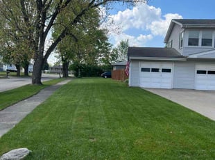 Nicole H.'s lawn care service result