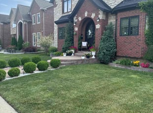 Jefferina W.'s lawn maintenance service result