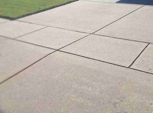 Matt R.'s lawn care services service result