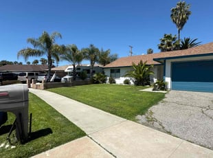 Nicole J.'s lawn maintenance service result