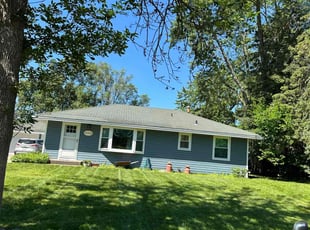 Willie R.'s lawn maintenance service result