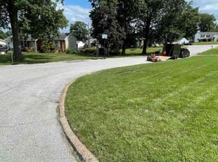 Jeffrey D.'s lawn care services service result