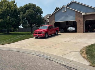 Anais R.'s lawn care services service result