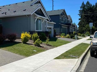 Holly W.'s lawn care service result