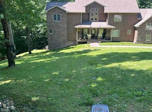 Jon G.'s lawn care services service result