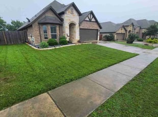 Valerie S.'s lawn maintenance service result
