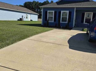 Alyssa J.'s turf care service result