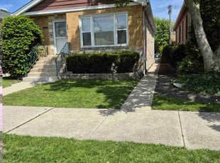 Maria R.'s lawn care services service result