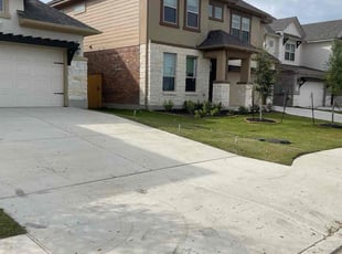 GEYSI R.'s turf care service result