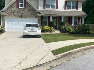 Shane F.'s lawn care service result