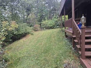 Laura M.'s lawn care services service result