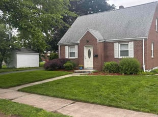 Lisa T.'s lawn care service result