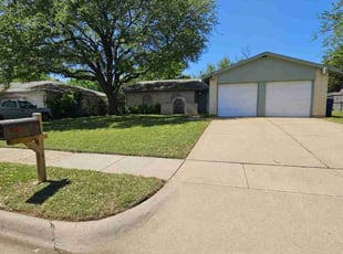Brianna J.'s lawn care services service result