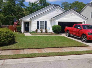 Lashea S.'s grass cutting service result