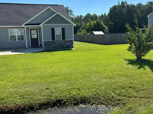 Helen S.'s grass cutting service result