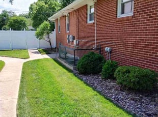 Rick J.'s Bush Trimming service result