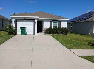 Safia H.'s lawn service service result