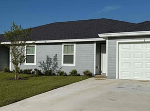 Veronica N.'s turf maintenance service result