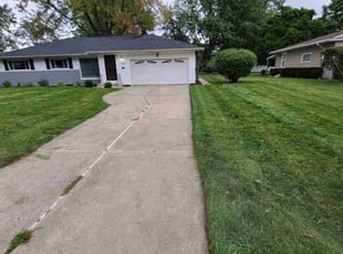 Daniel E.'s grass maintenance service result
