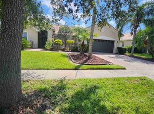 Nina B.'s lawn service service result