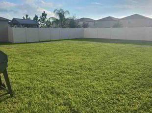 Laura E.'s lawn service service result