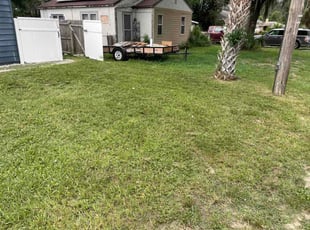Jessica B.'s lawn care services service result