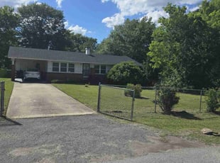 Jaye G.'s lawn care service result