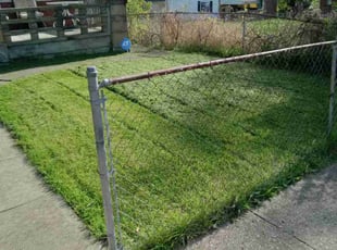 Jenny B.'s lawn service service result