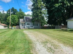Tammie B.'s lawn maintenance service result