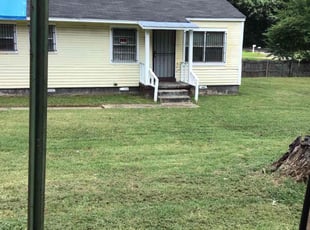 Jessica W.'s turf maintenance service result