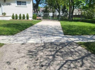 Tamara W.'s Leaf Removal service result