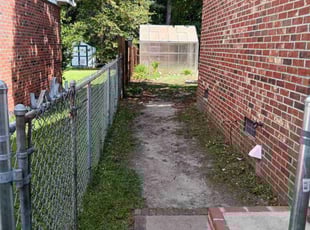 Andre M.'s lawn maintenance service result