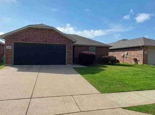 Kimberly L.'s turf maintenance service result