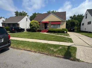 Brittany B.'s grass maintenance service result