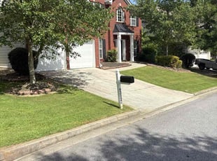 Elizabeth H.'s lawn service service result