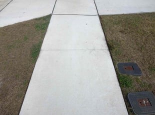 Karla M.'s lawn service service result