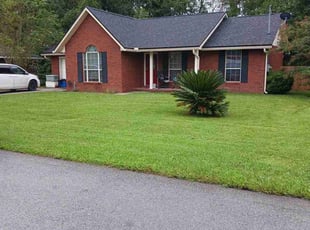Nicole M.'s lawn service service result