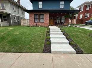 Caryn D.'s grass cutting service result