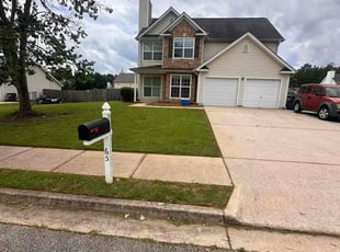Kristen S.'s turf care service result