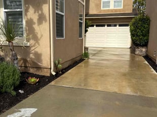 Stephanie H.'s turf care service result