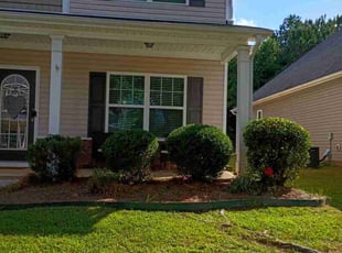 Karen B.'s grass maintenance service result