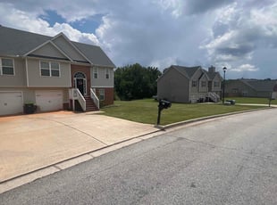 Chris S.'s lawn maintenance service result