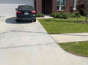 Kristi W.'s lawn care services service result