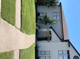 Debra P.'s lawn maintenance service result