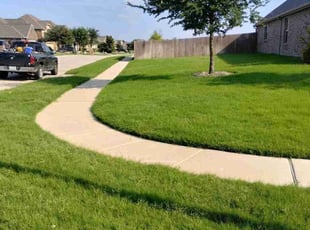 Michelle G.'s lawn care services service result