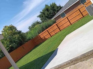 Melinda W.'s lawn care service result